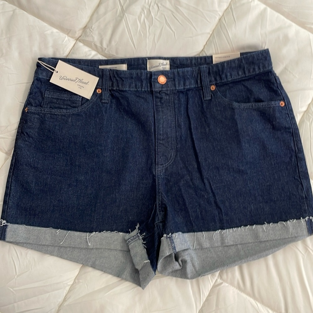 NWT Universal Thread Vintage Midi Shorts